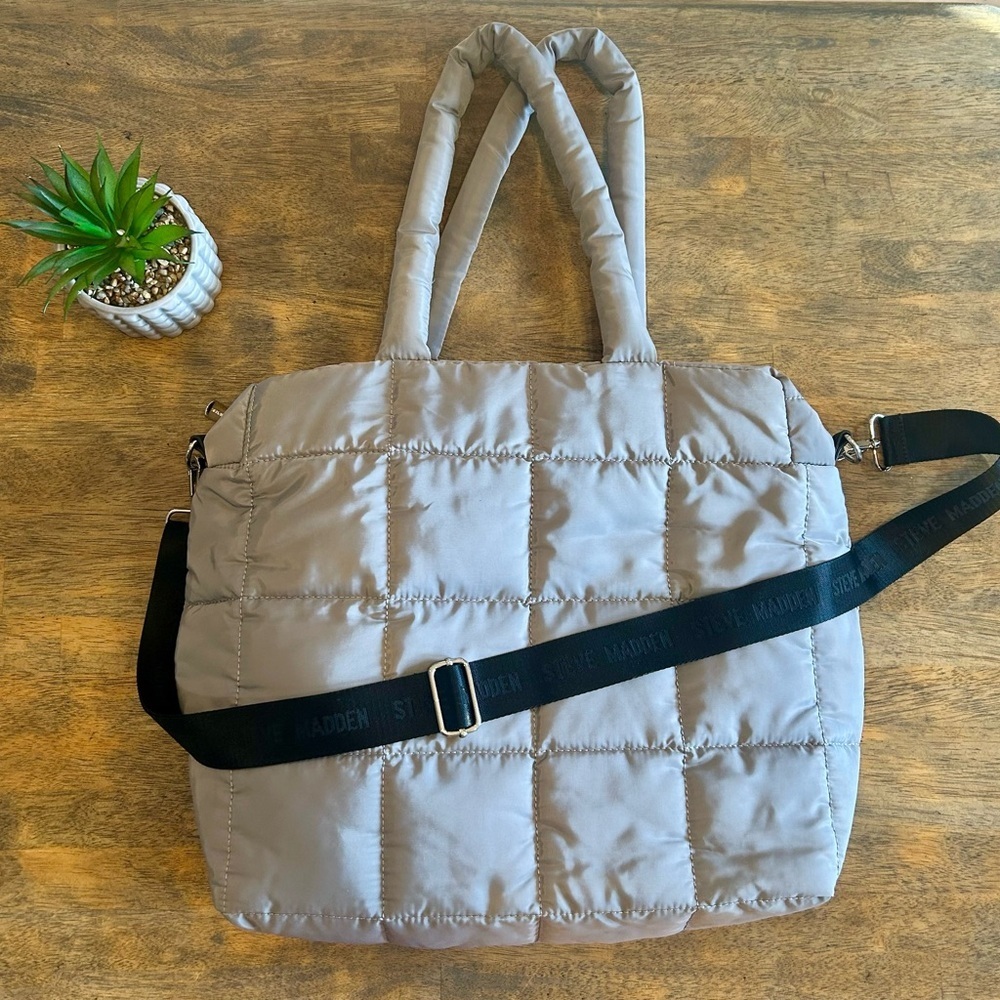 Steve Madden Large Gray Quilted Tote Bag - Picture 6 of 7